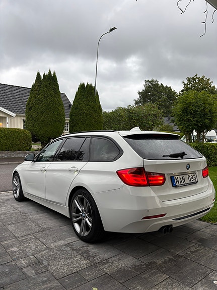 BMW 328i 3 of 8