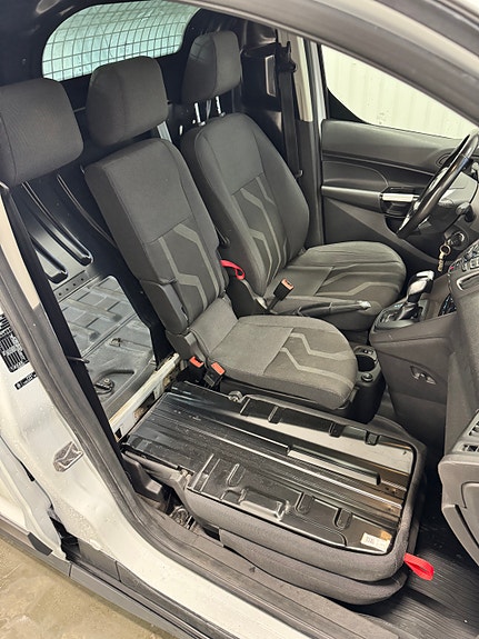 Ford Transit Connect 12 of 12