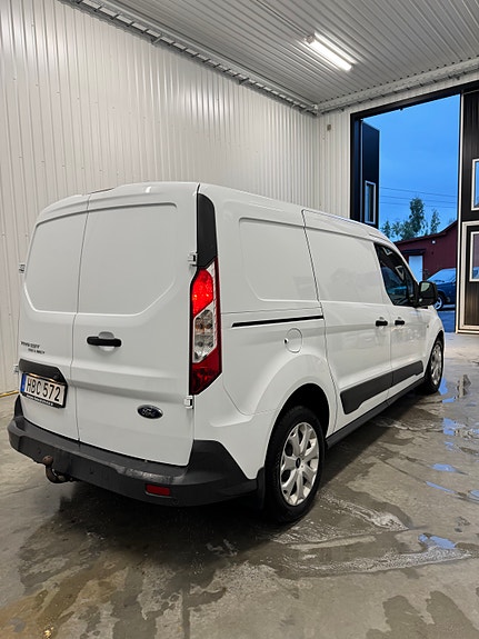 Ford Transit Connect 5 of 12