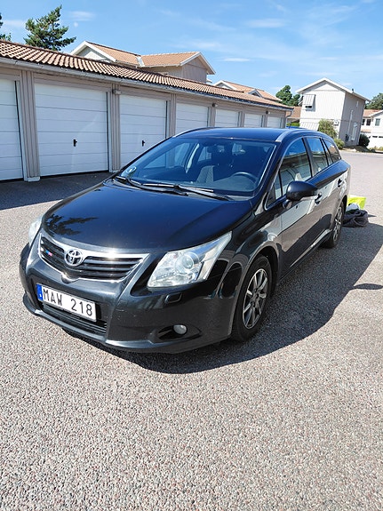 Toyota Avensis 9 of 20