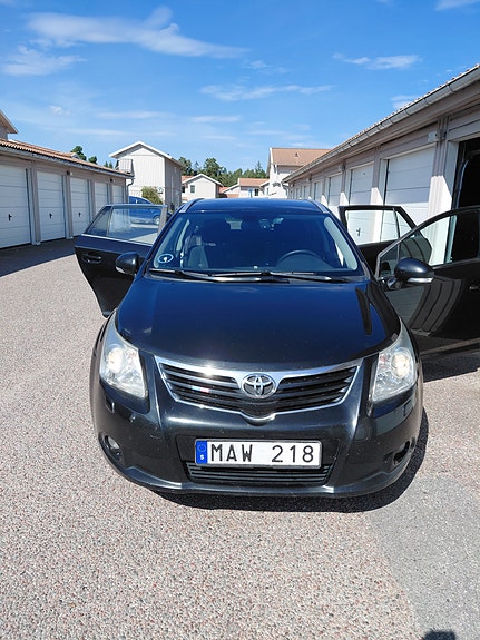 Toyota Avensis 14 of 20