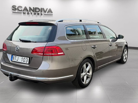 Volkswagen Passat 8 of 23