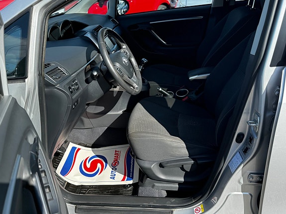 Toyota Verso 9 of 23