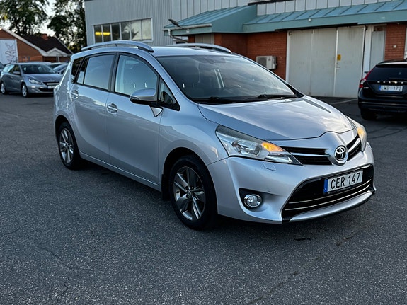 Toyota Verso 3 of 23