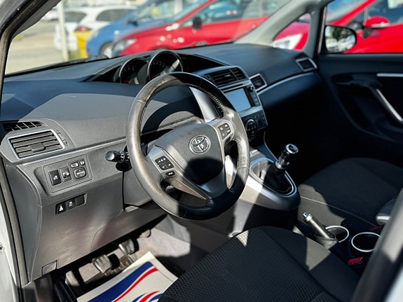 Toyota Verso 10 of 23