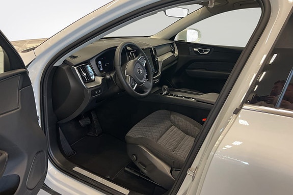 Volvo XC60 6 of 13