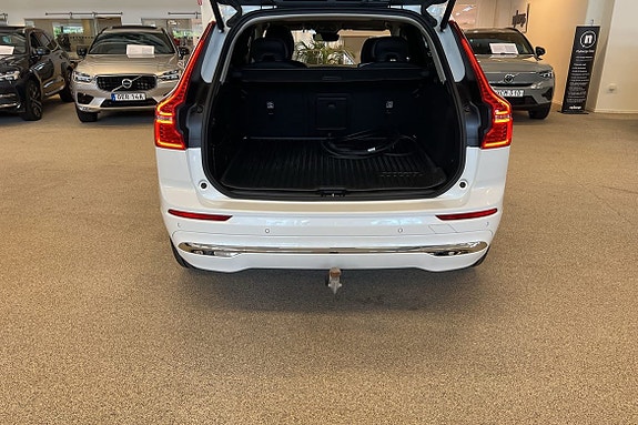 Volvo XC60 11 of 13