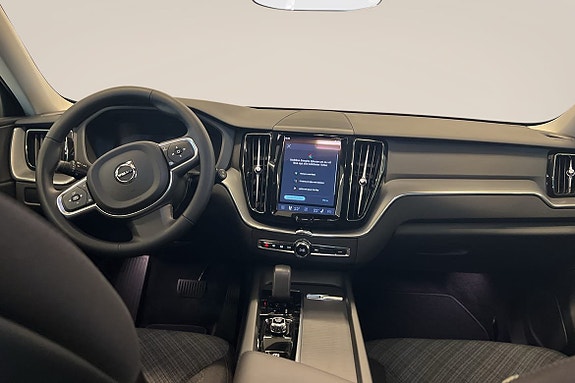 Volvo XC60 8 of 13