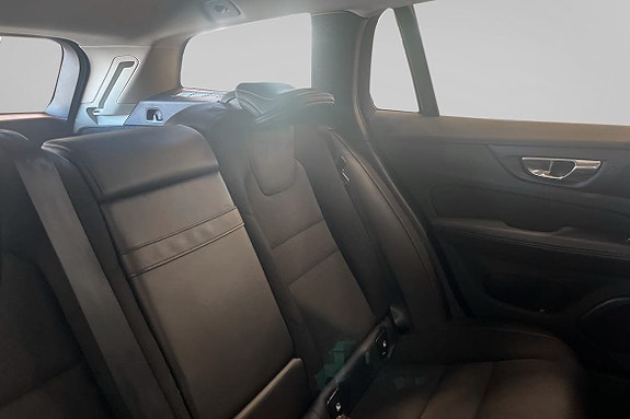 Volvo V60 10 of 14