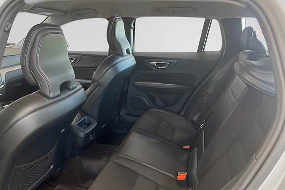 Volvo V60 7 of 14
