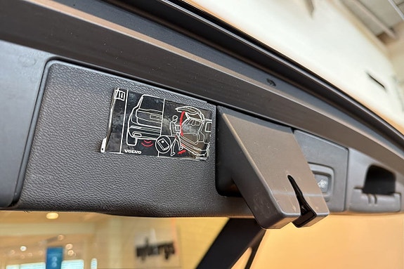 Volvo XC60 14 of 20