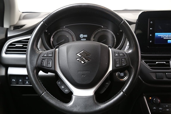 Suzuki S-Cross 15 of 24