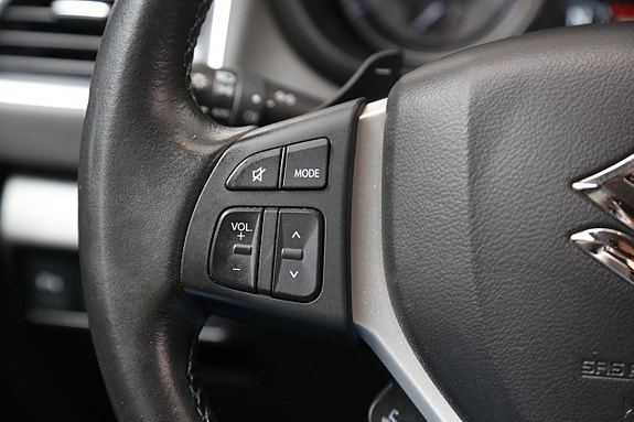 Suzuki S-Cross 14 of 24