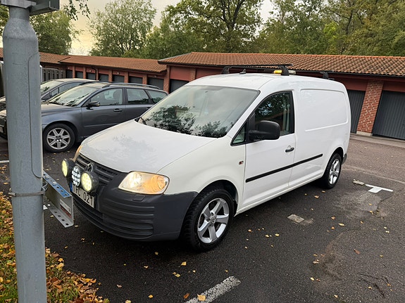 Volkswagen Caddy Maxi 2 of 5