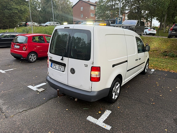 Volkswagen Caddy Maxi 4 of 5