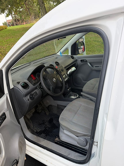 Volkswagen Caddy Maxi 5 of 5