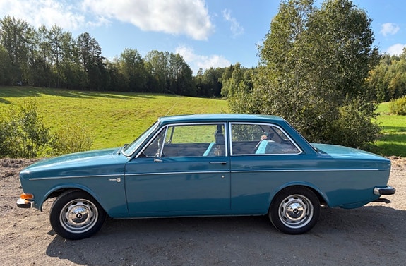 Volvo 142 2 of 15