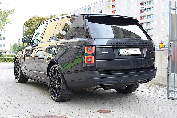 Land Rover Range Rover 2 of 30