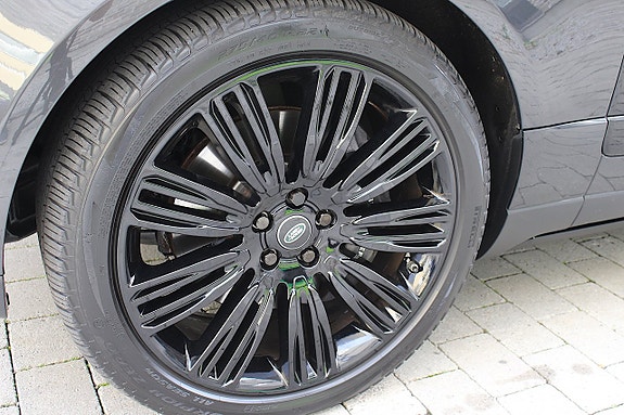 Land Rover Range Rover 8 of 30