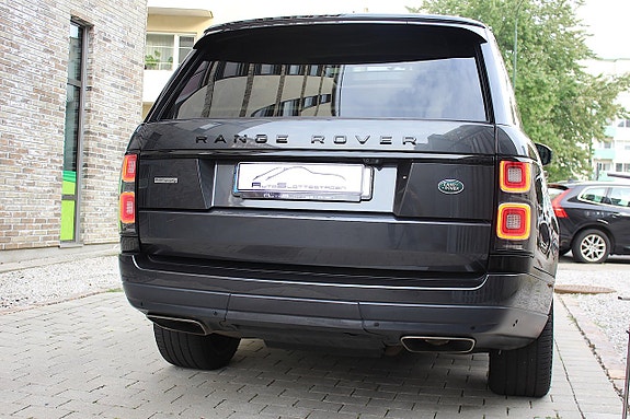Land Rover Range Rover 19 of 30