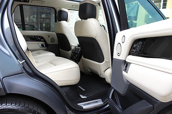 Land Rover Range Rover 5 of 30