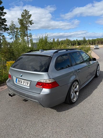 BMW 530xd 4 of 6