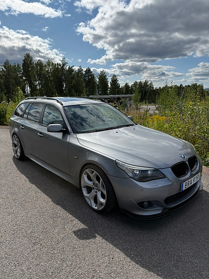 BMW 530xd 3 of 6