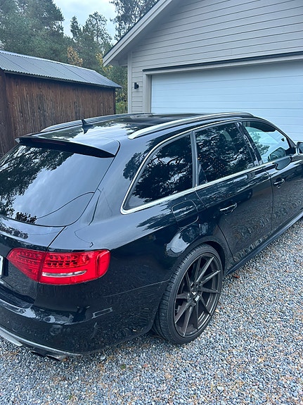 Audi S4 3 of 18