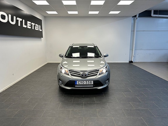 Toyota Avensis 5 of 25