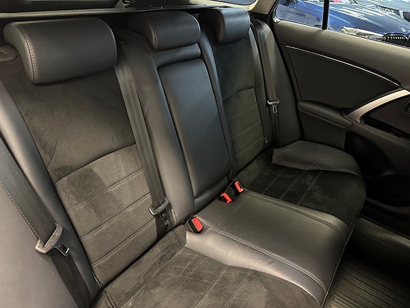 Toyota Avensis 18 of 25