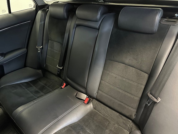 Toyota Avensis 17 of 25