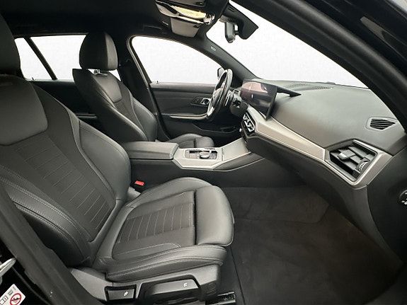 BMW 330e 11 of 29
