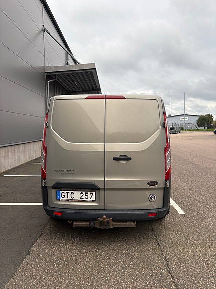 Ford Transit Custom 8 of 8