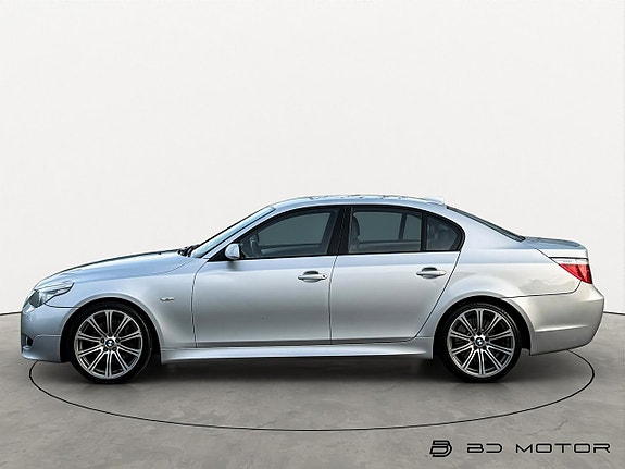 BMW 530i 2 of 16