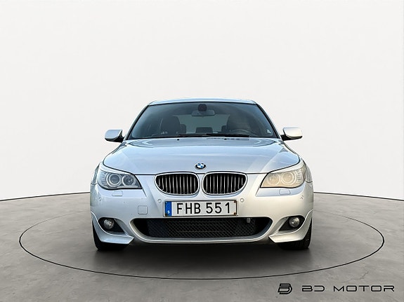BMW 530i 4 of 16