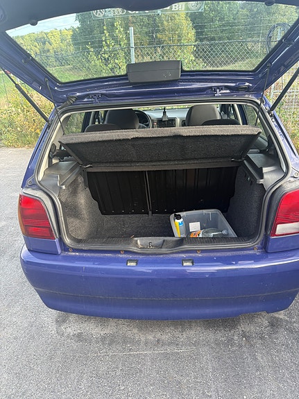 Volkswagen Polo 4 of 8