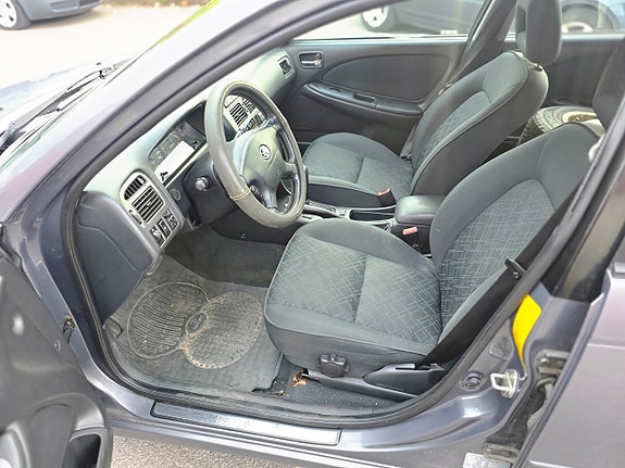 Toyota Avensis 11 of 18