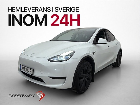 Tesla Model Y 4 of 28
