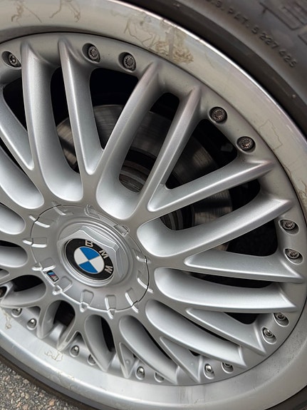 BMW 750i 24 of 24
