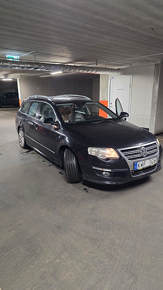 Volkswagen Passat 2 of 5