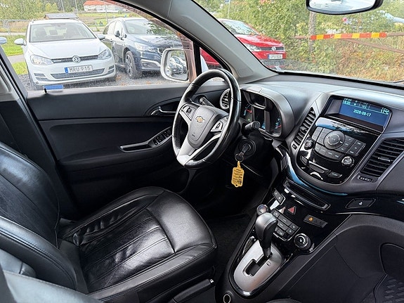 Chevrolet Orlando 11 of 25