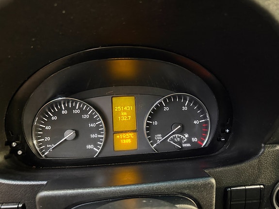Mercedes-Benz Sprinter 316 17 of 19