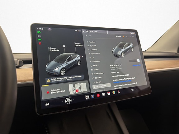 Tesla Model Y 26 of 29