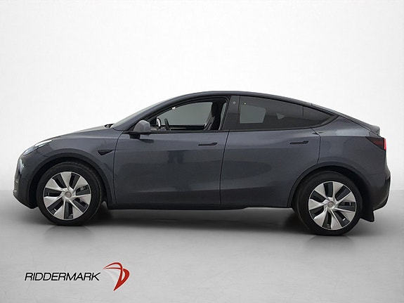 Tesla Model Y 5 of 29