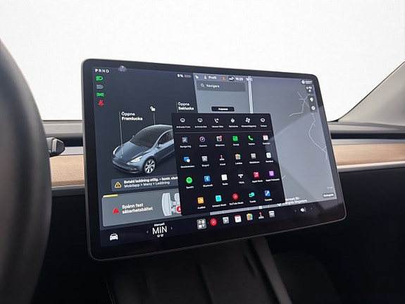 Tesla Model Y 21 of 29