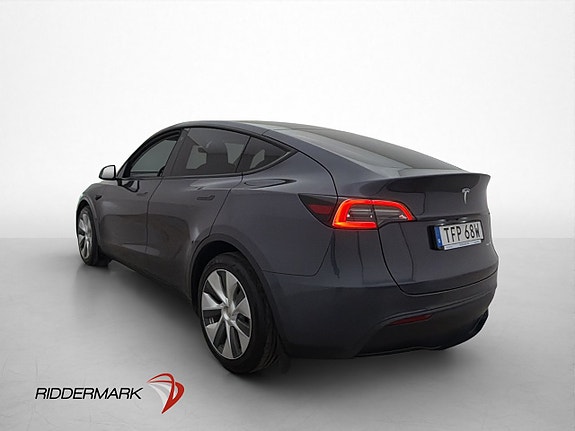 Tesla Model Y 6 of 29