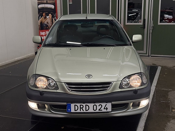 Toyota Avensis 7 of 21