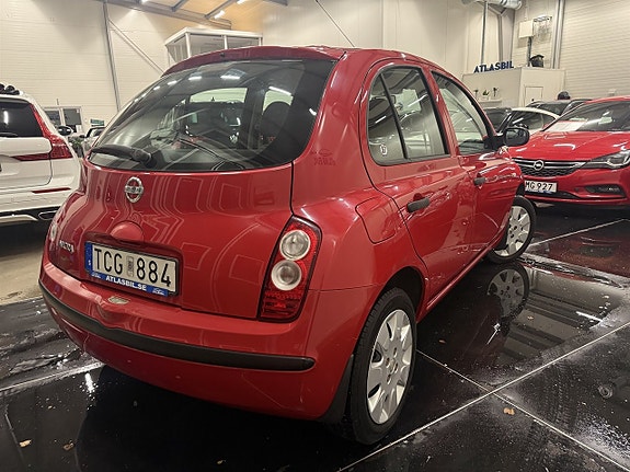 Nissan Micra 5 of 21