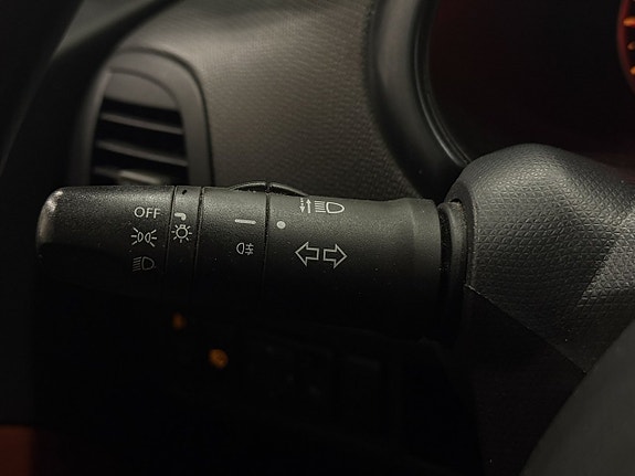 Nissan Micra 13 of 21