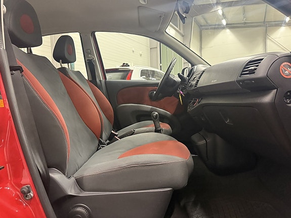 Nissan Micra 8 of 21